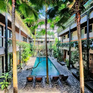 3* Hotel Outpost Penestanan
